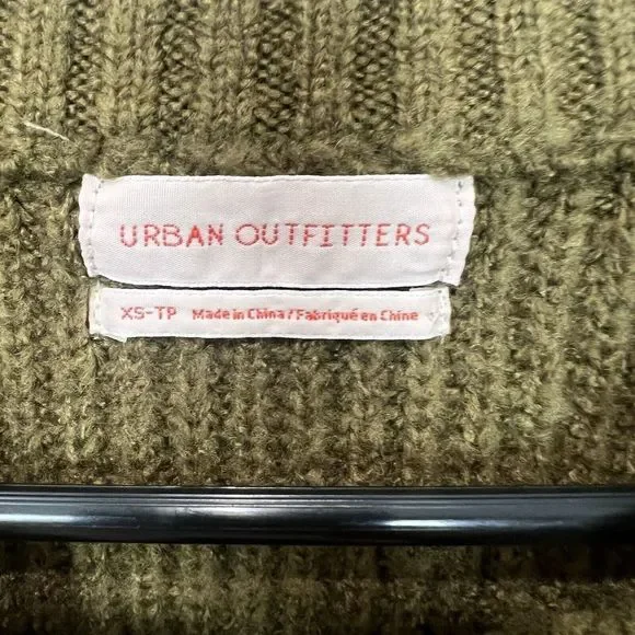 Urban Outfitters Women Sweater Size XS Chunky Knitted Crop Top Dolman Sleeve - Picture 5 of 8